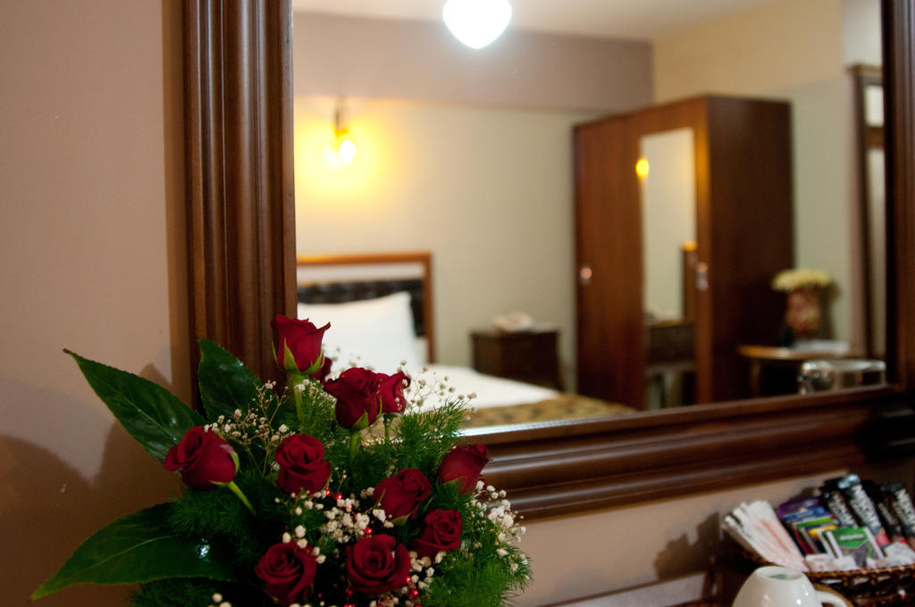 Noahs Ark Hotel Istanbul Bagian luar foto
